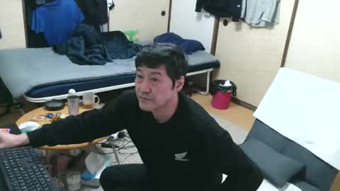 Snapshot of hiro110 chatting on March 10, 12:04 am hiro110 online show from March 10, 12:04 am