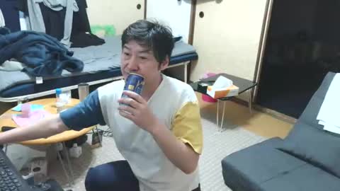 Snapshot of hiro110 chatting on April 5, 7:00 pm hiro110 online show from April 5, 7:00 pm