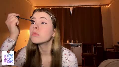 Snapshot of hirokosersen chatting on January 17, 5:45 am I am Amy ntmu Lets hit 10 Thumbs Up together online show from January 17, 5:45 am