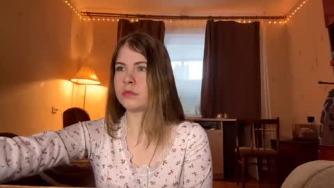 Snapshot of hirokosersen chatting on February 7, 1:59 pm I am Amy ntmu Lets hit 10 Thumbs Up together online show from February 7, 1:59 pm