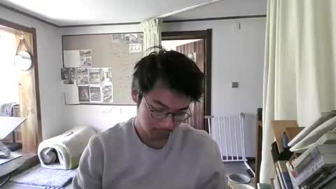 Snapshot of hirvirdish chatting on April 2, 3:04 am Taick online show from April 2, 3:04 am