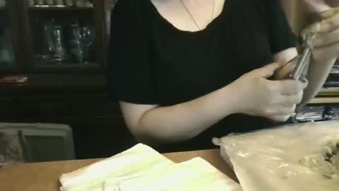 Snapshot of hisnotyours chatting on April 13, 6:46 pm Grace online show from April 13, 6:46 pm