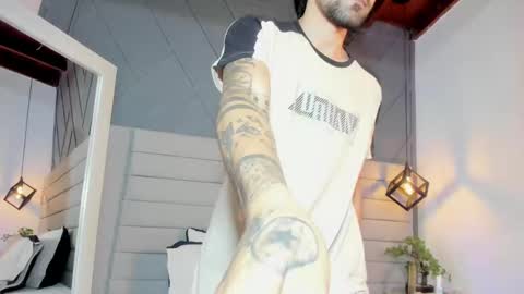 Hisoka online show from October 3, 7:55 pm