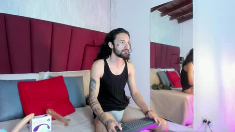 Hisoka online show from November 18, 1:00 am