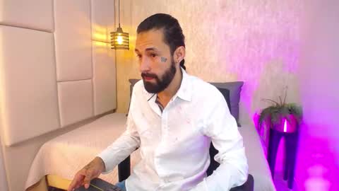 Hisoka online show from March 1, 2:35 am