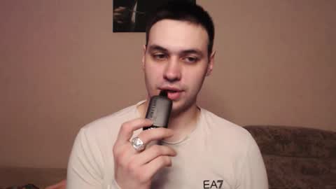 Snapshot of hisoka_morow_ chatting on January 16, 6:34 pm Hisoka online show from January 16, 6:34 pm