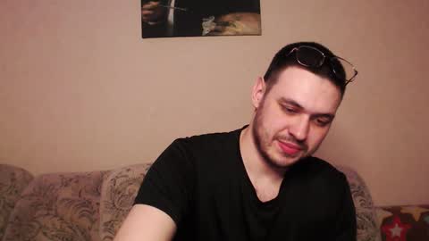 Snapshot of hisoka_morow_ chatting on March 5, 9:11 pm Hisoka online show from March 5, 9:11 pm