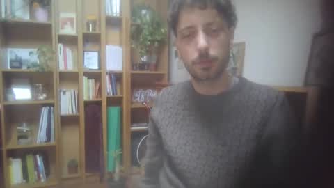 hitmenoww online show from March 8, 9:24 am