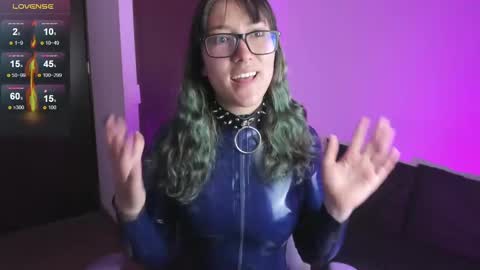 Hitomi Arata online show from February 25, 4:10 pm