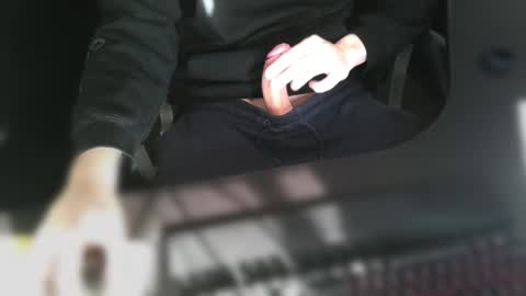 Snapshot of hittingthespot chatting on February 15, 1:20 pm hittingthespot online show from February 15, 1:20 pm