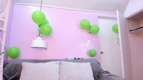 Snapshot of hiyakasudere chatting on March 20, 6:13 pm hiyakasudere online show from March 20, 6:13 pm