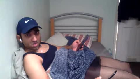 Snapshot of hnh67676 chatting on September 10, 9:37 pm hnh67676 online show from September 10, 9:37 pm