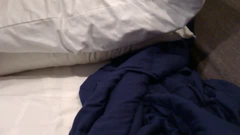 hockeyjock17 online show from March 25, 1:11 am