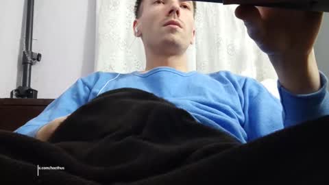Snapshot of hocthus chatting on March 2, 9:32 pm Hocthus - online show from March 2, 9:32 pm