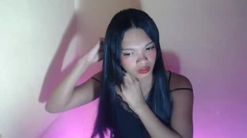 Guinevere3 online show from March 13, 11:50 am