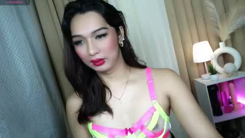 Snapshot of hoelymorri chatting on January 10, 9:16 pm Hoelymorri online show from January 10, 9:16 pm