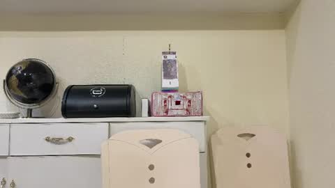Snapshot of hola_sunflower chatting on July 2, 2:34 pm amy online show from July 2, 2:34 pm