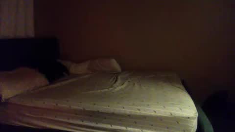 Snapshot of holenextdoor1 chatting on October 19, 9:10 am LuckyBB35 online show from October 19, 9:10 am