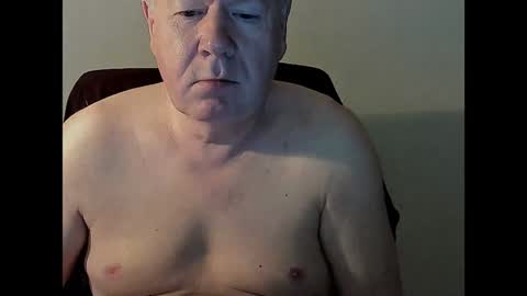 Snapshot of holgerhb53 chatting on February 5, 2:26 pm Holger online show from February 5, 2:26 pm