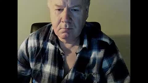 Snapshot of holgerhb53 chatting on February 10, 3:42 pm Holger online show from February 10, 3:42 pm