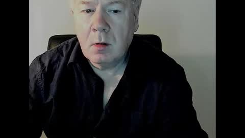 Snapshot of holgerhb53 chatting on February 25, 2:33 pm Holger online show from February 25, 2:33 pm