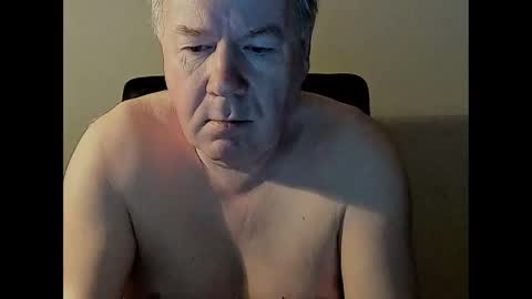 Snapshot of holgerhb53 chatting on March 2, 3:45 am Holger online show from March 2, 3:45 am