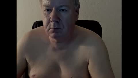 Snapshot of holgerhb53 chatting on September 20, 2:18 pm Holger online show from September 20, 2:18 pm