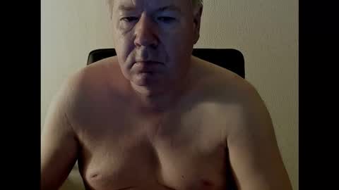 Snapshot of holgerhb53 chatting on September 21, 2:35 am Holger online show from September 21, 2:35 am