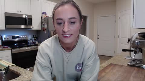 Holi Hurricane online show from September 19, 12:56 am