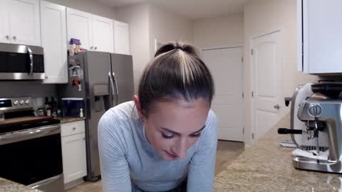 Holi Hurricane online show from September 23, 3:53 am