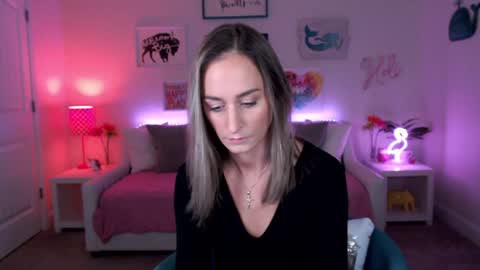 Holi Hurricane online show from October 7, 2:09 am