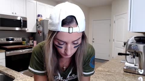 Holi Hurricane online show from October 31, 3:18 am