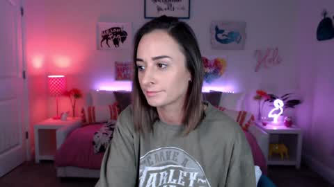 Holi Hurricane online show from December 18, 4:40 am