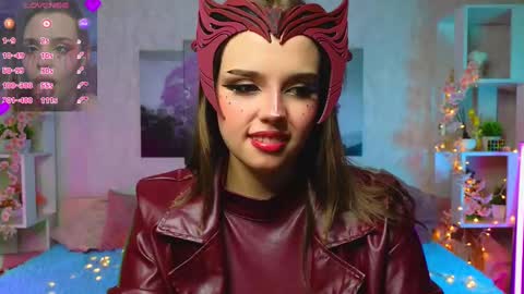 Snapshot of hollisbelch chatting on March 11, 6:08 pm Lux online show from March 11, 6:08 pm