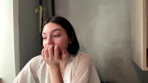 Snapshot of hollisguerrette chatting on March 10, 5:23 am Sofia online show from March 10, 5:23 am