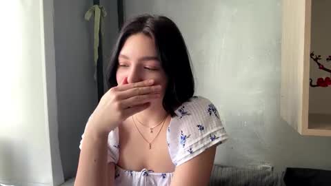 Snapshot of hollisguerrette chatting on March 11, 5:13 am Sofia online show from March 11, 5:13 am