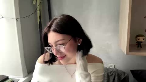 Snapshot of hollisguerrette chatting on March 24, 5:12 am Sofia online show from March 24, 5:12 am