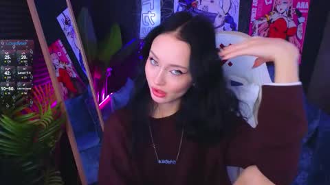 holly_berryy_ online show from September 14, 2:11 am