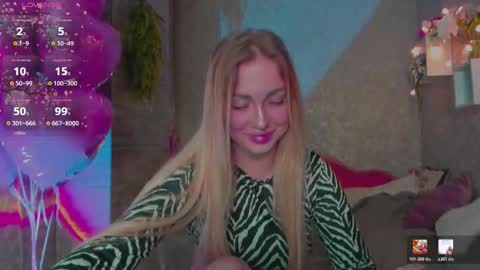 holly_molly8 online show from February 27, 8:42 pm