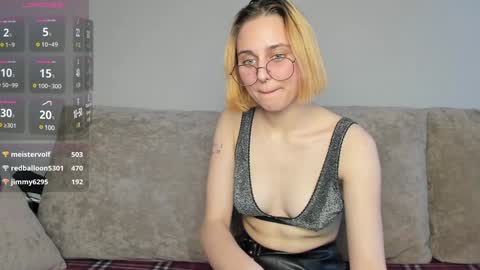 Polly online show from January 2, 8:49 am