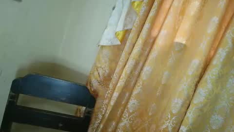 Mika Duhay Velat online show from January 15, 1:10 am