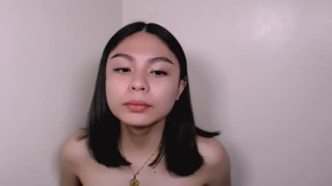 hollyaki69 online show from February 4, 12:05 am