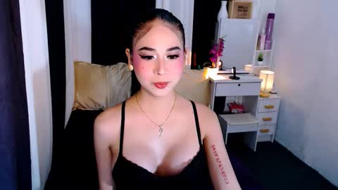 Snapshot of hollyclarita chatting on October 27, 9:46 am YOUR GODDESS CLARITA online show from October 27, 9:46 am