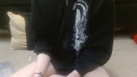 Holly Hawkes online show from September 27, 1:21 am