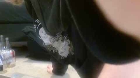 Holly Hawkes online show from January 14, 10:14 pm