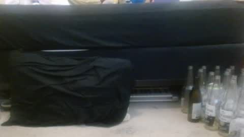 Holly Hawkes online show from April 3, 12:41 am