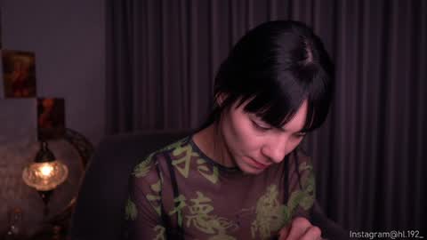 Snapshot of hollylinder_ chatting on February 6, 2:00 am Holly Linder online show from February 6, 2:00 am