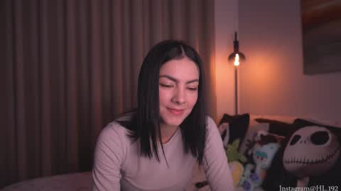 Holly Linder online show from October 9, 2:09 am