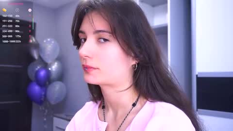 Snapshot of hollymonica chatting on March 23, 5:55 am Delly online show from March 23, 5:55 am