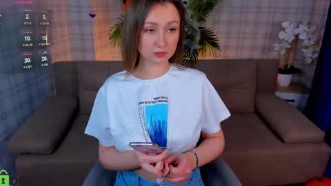 Holly online show from October 28, 8:18 am